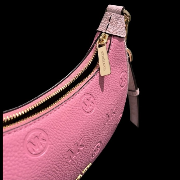 Authentic Michael Kors bag (medium size) - Picture 6 of 7